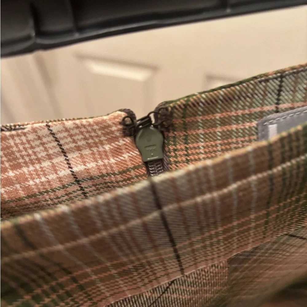 L.A.M.B. Plaid Shorts - Picture 4 of 9